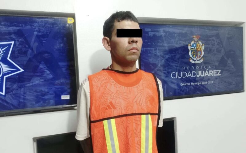 Sorprenden A Joven Cuando Salía De Vivienda Con Objetos Presuntamente Robados En Juárez