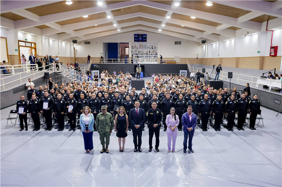 Ascienden a 65 policías municipales en Chihuahua; reconocen su preparación y compromiso con la seguridad