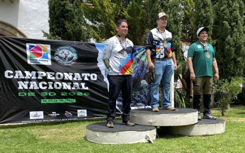 Clasifican dos arqueros juarenses al Campeonato Mundial de Tiro con Arco 3D