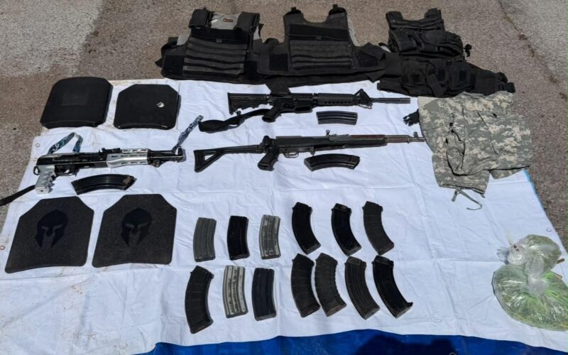 Aseguran arsenal y equipo táctico en operativo conjunto de SSPE y Defensa en Gran Morelos
