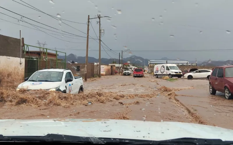 Protección Civil pide no cruzar arroyos; lluvias continuarán en gran parte de Chihuahua