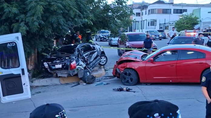 Muere mujer en trágico accidente en la colonia Barrio de Londres; menor de 14 años habría provocado el choque