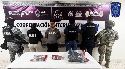Cateo en Portal del Real deja aseguramiento de vehículo y objetos ligados a investigación por robo