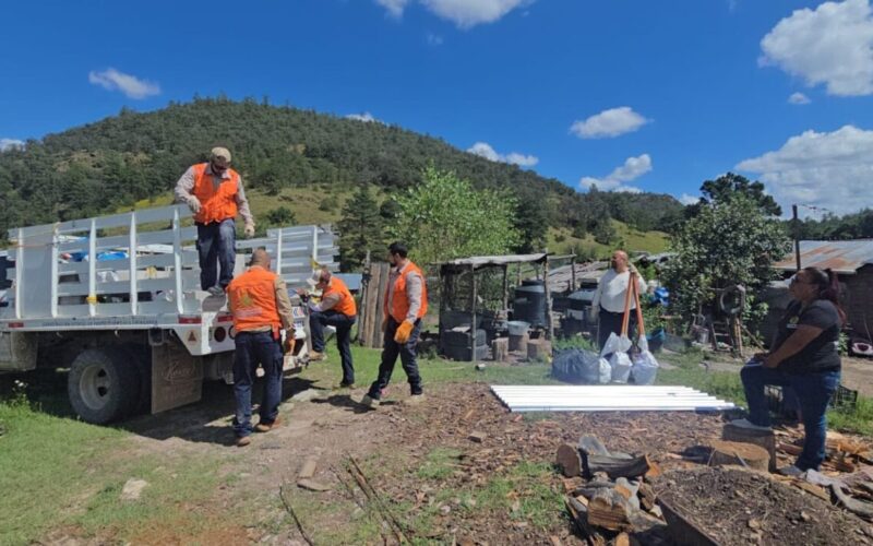 Lluvias Dañan Viviendas en Temósachic; Entregan Apoyos a 11 Familias Afectadas
