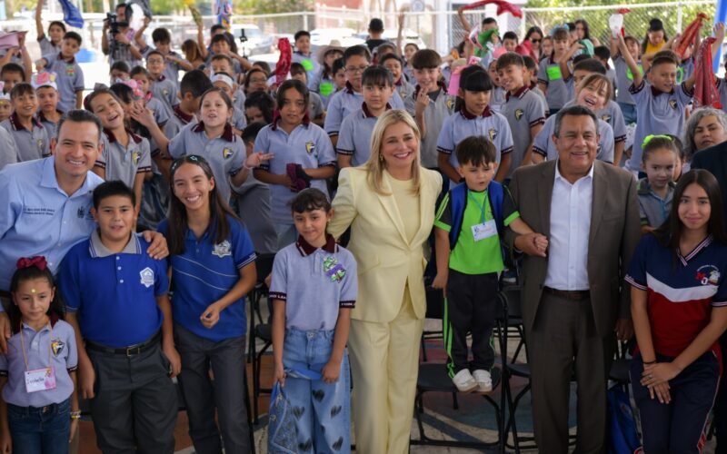 Maru Campos Da el Campanazo de Arranque al Ciclo Escolar 2026-2027 en Chihuahua